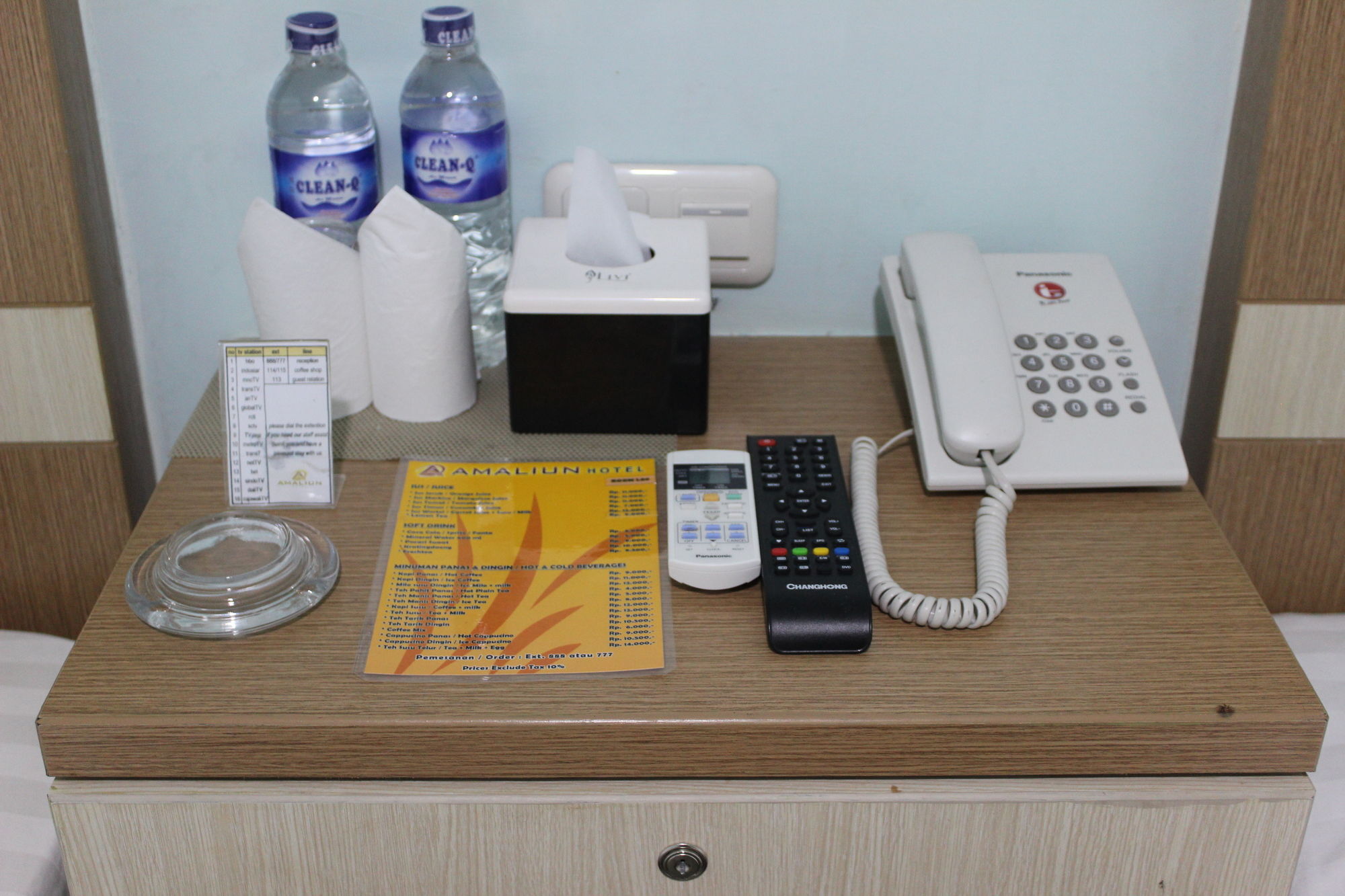 Amaliun Hotel Medan Luaran gambar